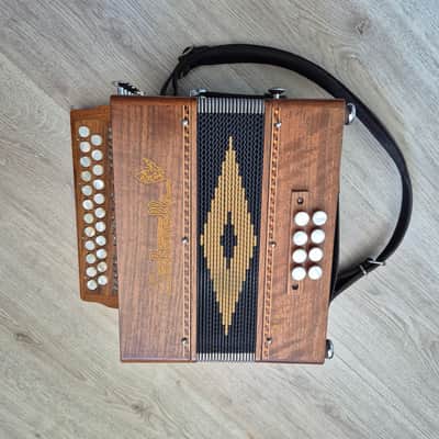 Saltarelle Tara C#/D Diatonic Button Accordion image 3