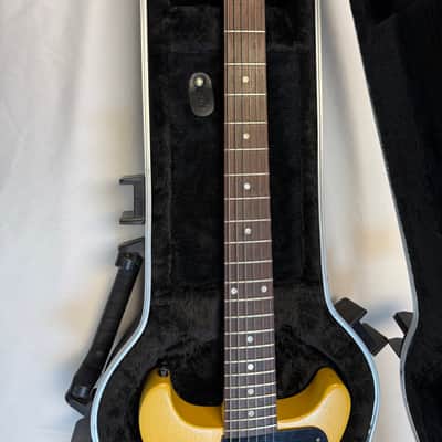 Gibson Les Paul Special DC Double Cutaway in Color TV Yellow Year 2006 image 3