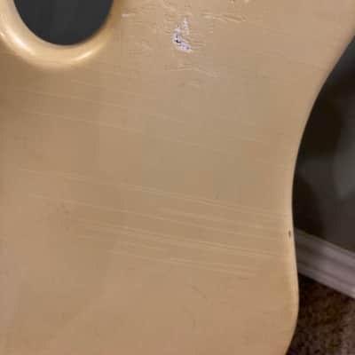 Gibson IV Bass 1987 Pearl White image 8