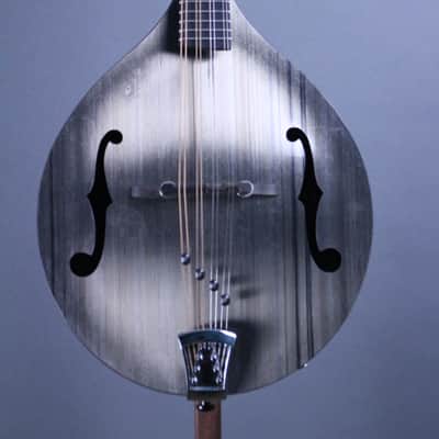 2025 KLOS A-Style Mandolin A/E Carbon Timber image 3