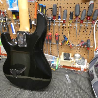 Ernie Ball Music Man Stingray 2008 - Black image 7