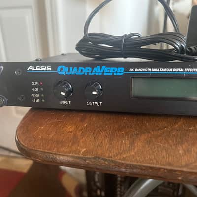 Alesis QuadraVerb 20k Bandwidth Simultaneous Digital Effects Processor w/ power supply & rack mount bolts / washers. image 2