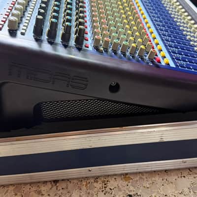 Midas Venice U32 32-Channel Mixing Console / USB Interface 2012 - 2016 - Blue image 13