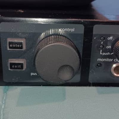 Shure UR4S+ with Beta87C Handheld U.S. Legal Frequency and works great! image 3