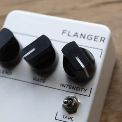 JHS "3 Series Flanger" image 2