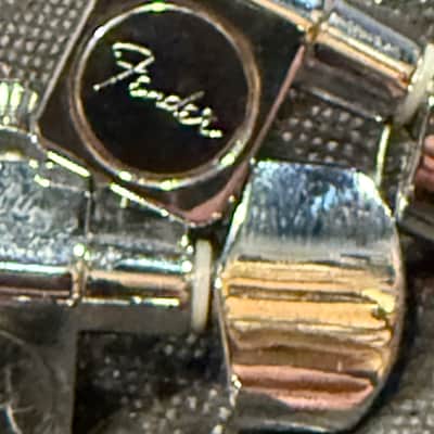 Fender tuners mid 2000 - chrome image 1