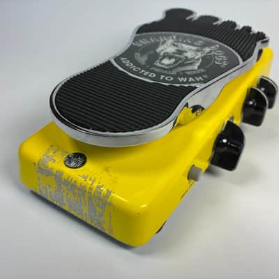Snarling Dogs Mold Spore Wah 1990s - Yellow image 5