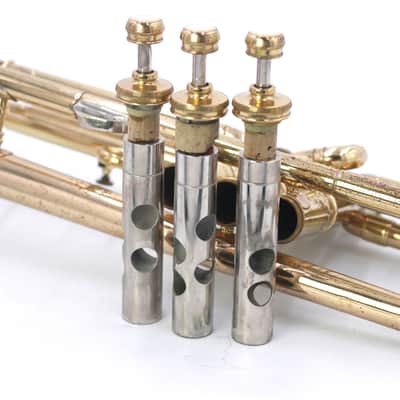 Conn 22B 1941 - Clear Lacquer image 3