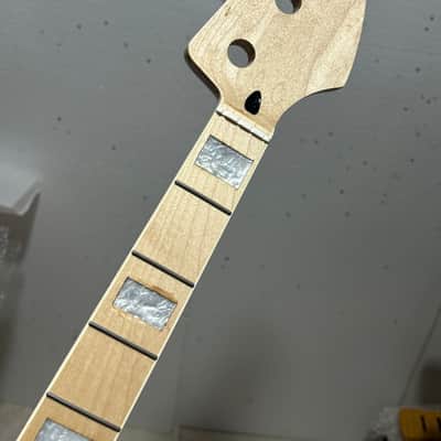21 fret 34" gloss Maple J BASS guitar neck part Maple Fretboard Block Inlay image 2