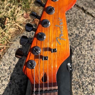 SALE Fender Showmaster Super Strat Stratocaster - set neck - 2004 Sunburst FMT Show Master image 2