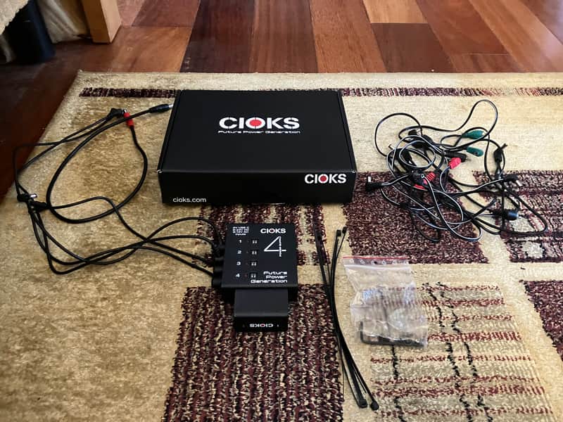 CIOKS 4 Expander Power Supply 2010s - Black image 1