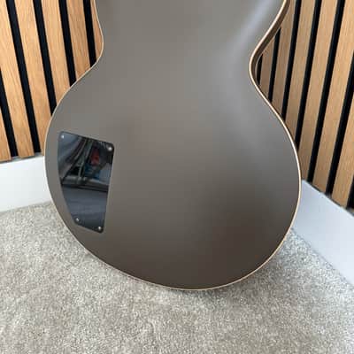 Gibson Tom DeLonge Signature ES-333 | Satin Brown with Stripe image 17