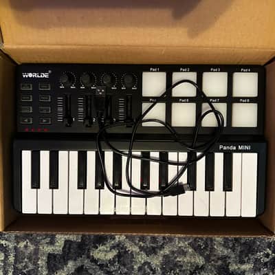 WORLDE Panda Mini MIDI keyboard image 1