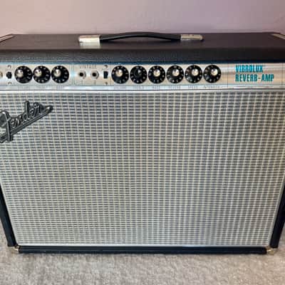 Fender '68 Custom Vibrolux Reverb Amp 2-Channel 35-Watt 2x10" Guitar Combo image 2