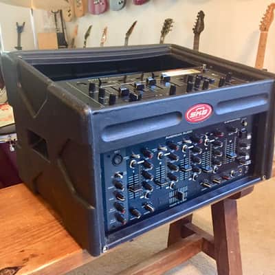 SKB 106 DJ Portable DJ Rack with Cover Black image 3