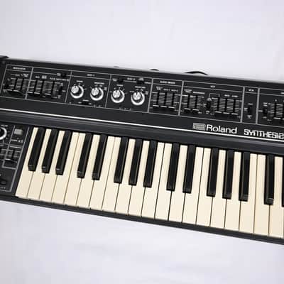 Roland SH-2 *Near mint with hard case & serviced* image 3