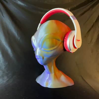 Psychedelic Alien Head Headphone Stand! Headset Holder Rack, Grey Area 51 Extraterrestrial Hanger. image 5