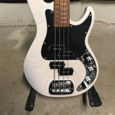 G&L CUSTOM SHOP USA Matador Bass 2020 Frost Blonde image 2