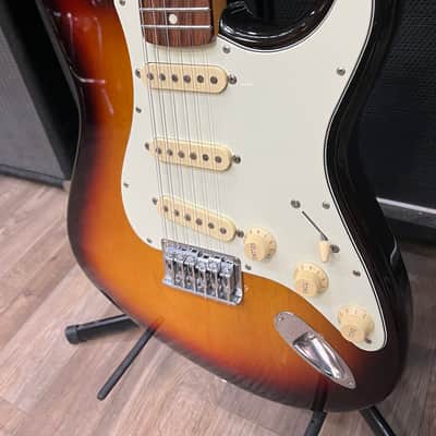 Fender ST12 TX 12-String Stratocaster MIJ 2002-2004 - 3-Tone Sunburst image 4