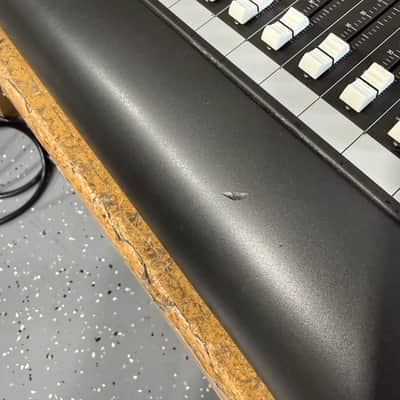 Mackie d8b 56-Input / 72-Channel Digital 8 Bus Mixer image 5