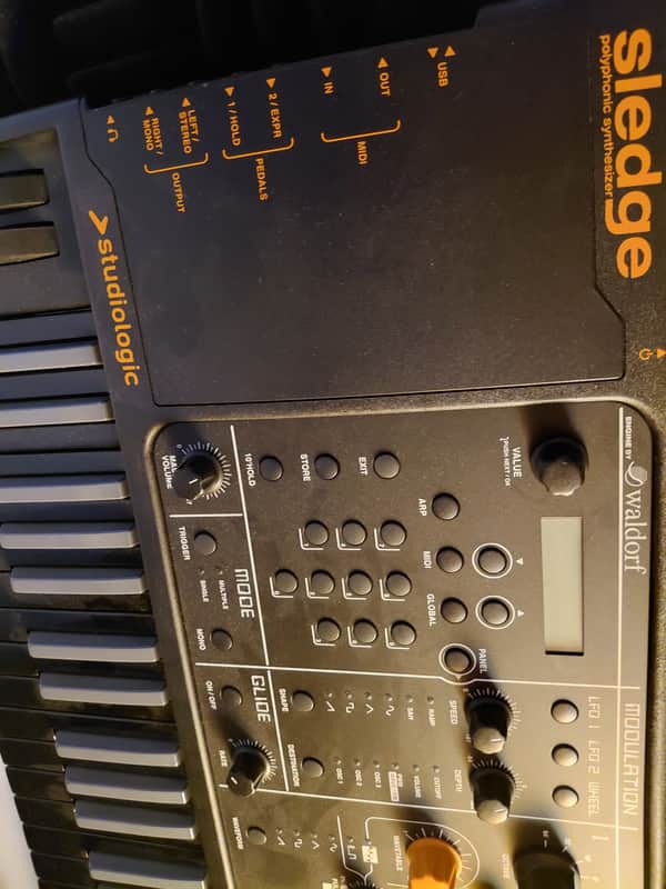 Studiologic Sledge 2.0 Polyphonic Virtual Analog Synthesizer