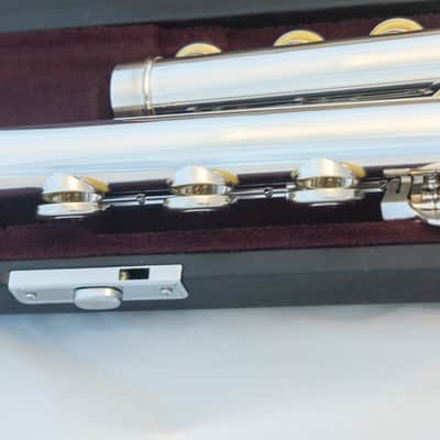 Yamaha YFL-684H (YFL-687H) Professional Flute All Silver, Open-hole Inline-G *Made in Japan *Cleaned & Serviced image 6