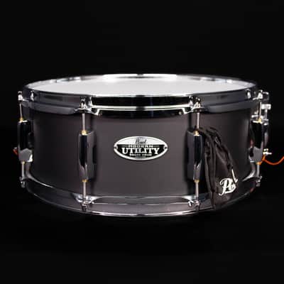 Pearl 14" x 5.5" Modern Utility Maple Snare, Satin Black image 1
