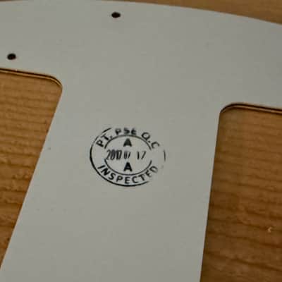 Vintage Pickguard for Fender HH Mustang - Aged White image 3