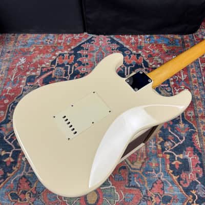 *Video* 1968 Fender Stratocaster Reissue Model ST68-92TX Made in Japan - 2006 image 4