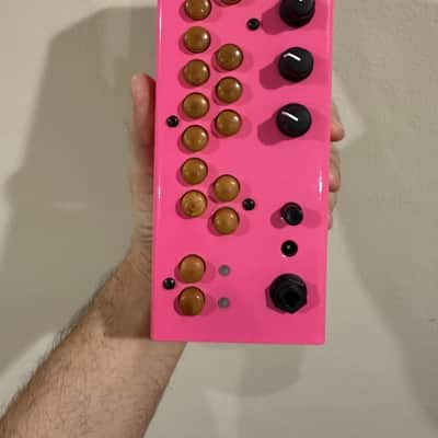 Critter & Guitari Bolsa Bass 2010s - Pink image 4