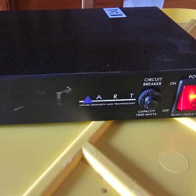 ART PB4X4 Rackmount 8 Outlet Power Conditioner 2008 - Present - Black image 2