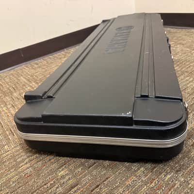 Yamaha Fitted Electric Bass Molded Case image 2