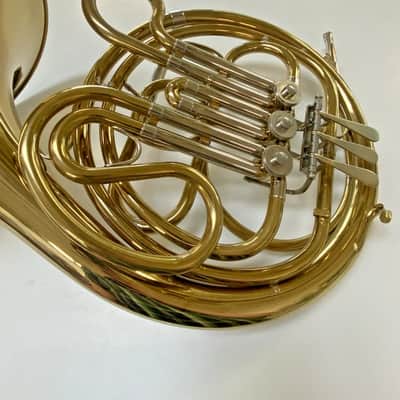 Very Clean Used Holton H602 Single F French Horn in Yellow Brass, Lacquered; with Case,Mouthpiece image 6