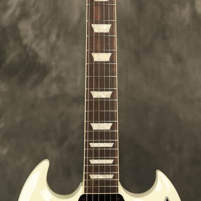 2026 Gibson 61 SG Standard Classic White image 4