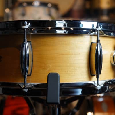 Doc Sweeney Drums Legend Series Snare Drum #28 Maple 14x5.5 - Satin Natural image 3