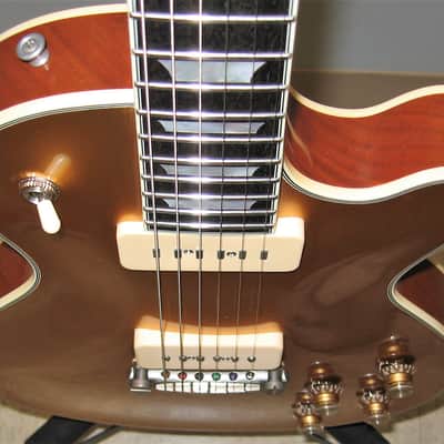 Eastman SB54/TV-GD-LTD Limited Edition Goldtop Truetone Vintage Gloss w/ Hard Case 2025 image 5