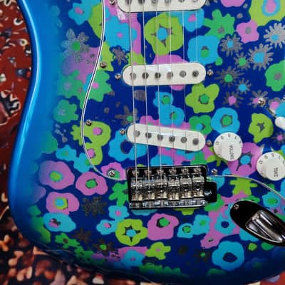 *NEW IN BOX* 2025 Fender Japan Limited Edition Stratocaster Blue Flower - low tariffs image 8