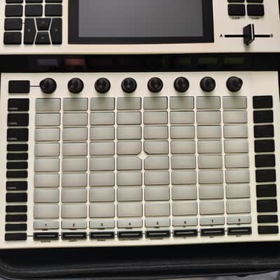 AKAI Force + 2TB SSD + Decksaver + UDG Case image 3