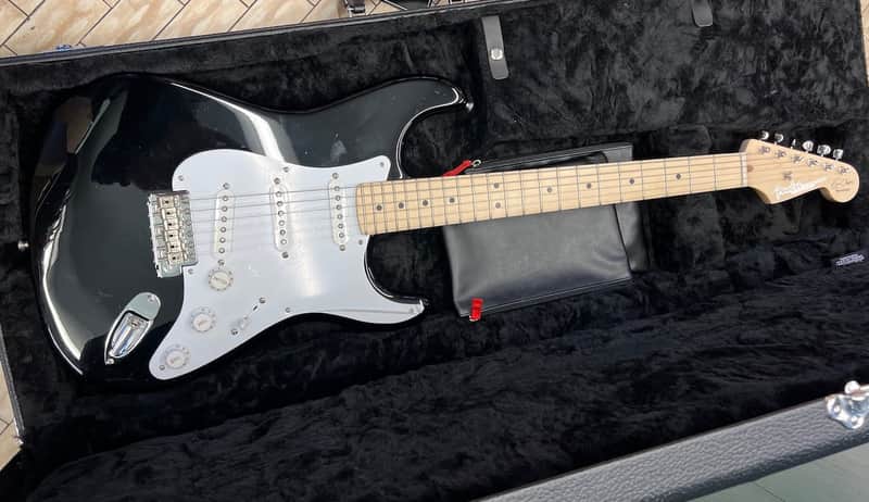 FENDER STRAT ERIC CLAPTON BLK  s.n.US22008378 image 1