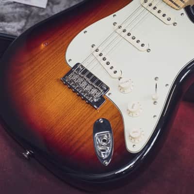 Immagine Fender Stratocaster American Professional 3 Tone Sunburst 2017 - 14