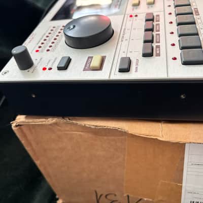 Elektron Machinedrum SPS-1UW MKII 2007 - 2010 - Silver image 5