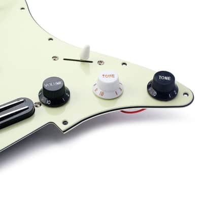Stratocaster Style Loaded SSS Prewired Guitar Pickguard and Humbucker, Green image 3