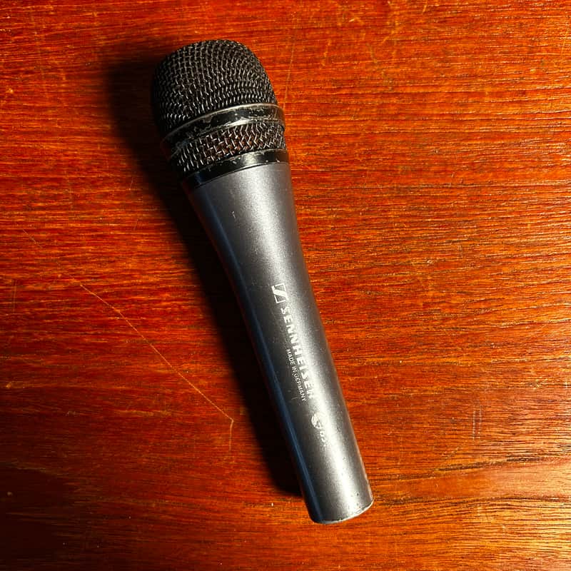Sennheiser e835 Handheld Cardioid Dynamic Vocal Microphone 1998 - Present - Dark Grey image 1