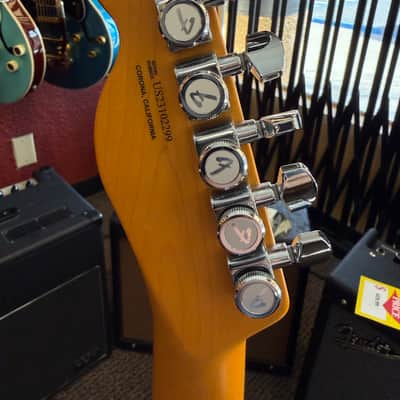 Fender AMERICAN ULTRA LUXE TELECASTER® 2024 - Transparent Surf Green image 10