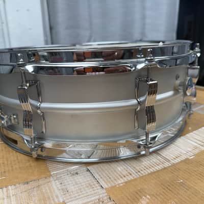 Ludwig Acrolite USA snare drum 5 x 14 very clean VINTAGE image 4