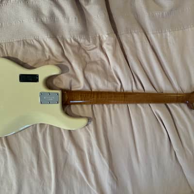 Ernie Ball Music Man 30th Anniversary StingRay 5 H 2017 - Transparent Buttercream image 6