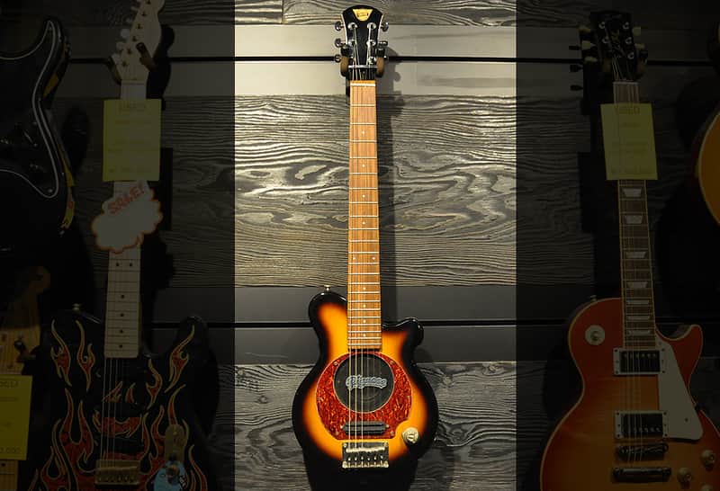 Pignose - Mini Electric Guitar with Built-In Amp SUNBURST image 1