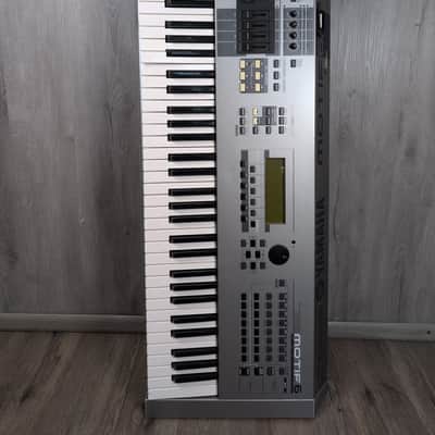 Yamaha Motif 6 Production Synthesizer 2000s - Gray