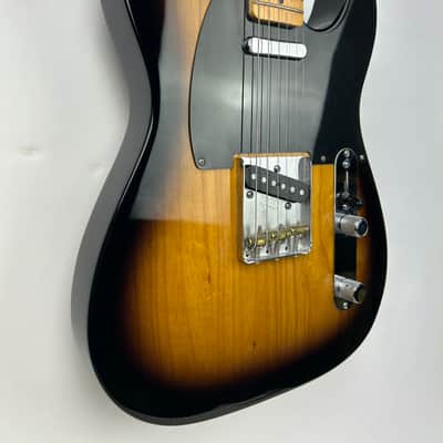Fender Classic Player Baja Telecaster, Maple Fingerboard, 2-Color Sunburst image 2