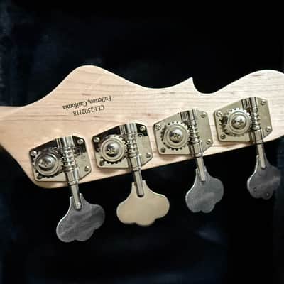 G&L JB 2025 - USA- Matcha green image 9
